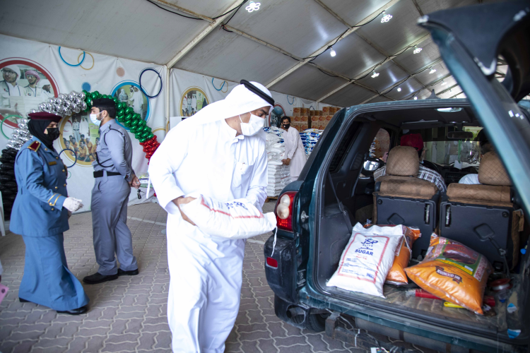 The needy families Committee distributes the Ramadan Basket to 1,600 cases in Umm Al Quwain